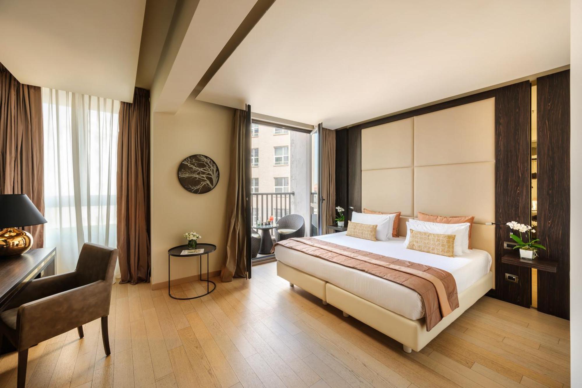 Hotel The Square Milano Duomo Esterno foto